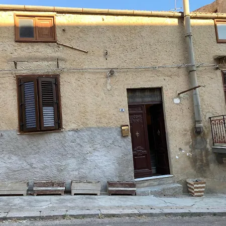 La Casa Di Gabry דירה Valledolmo